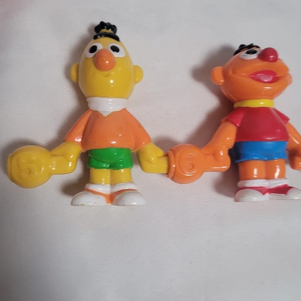 Vintage Sesame Street Friends Pop Together Figures Set Of 8 1994